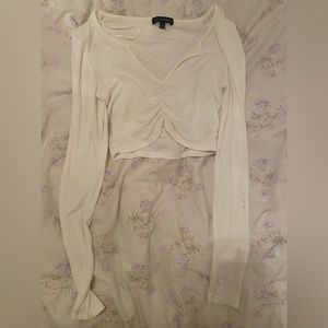 White scrunched long sleeve